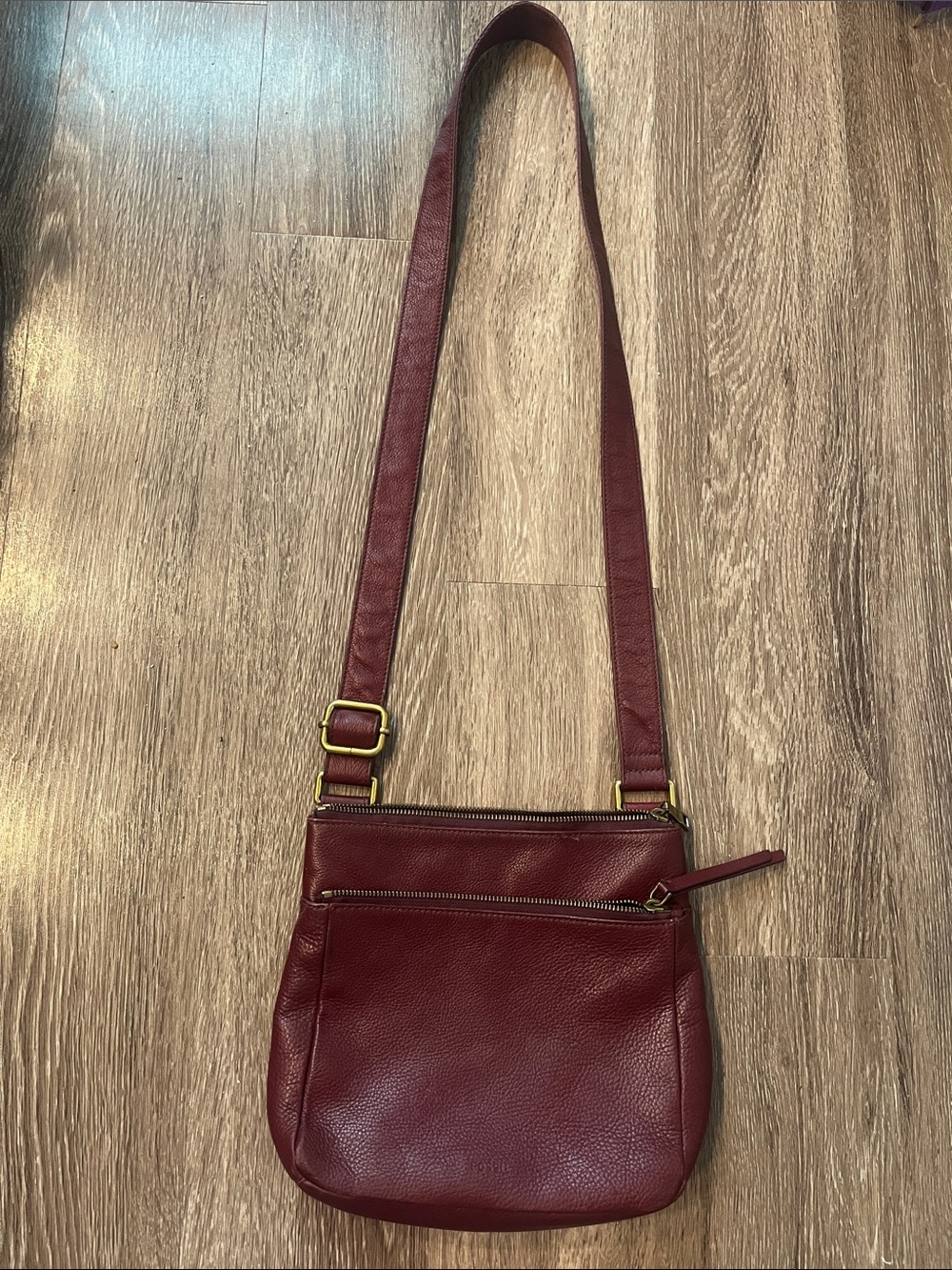 Fossil Women’s Burgundy Leather Crossbody Bag